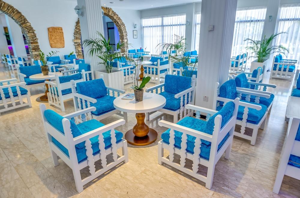 Sveltos Otel 3*