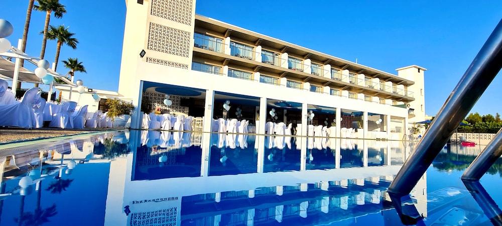 Otel Sveltos 3*