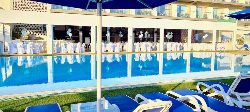 Sveltos Otel Larnaca