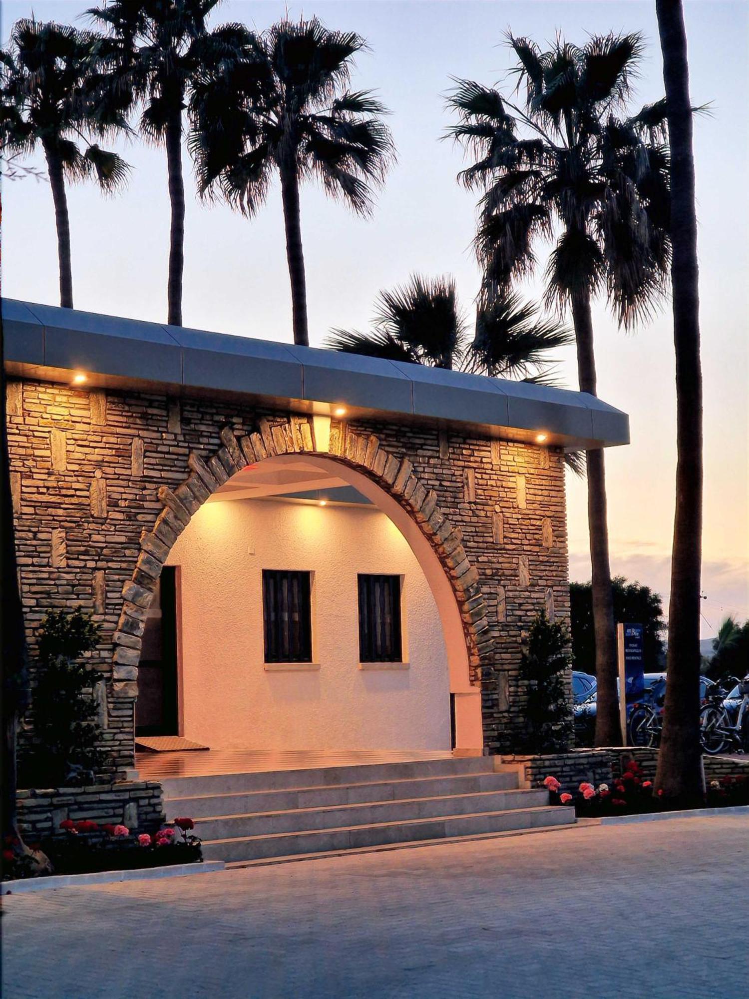Sveltos Otel 3*